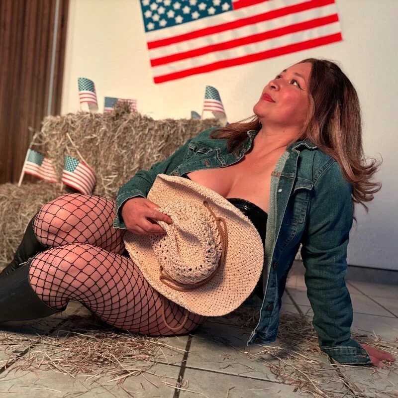 Sexy_Valeshca — FansOnlyX creator profile