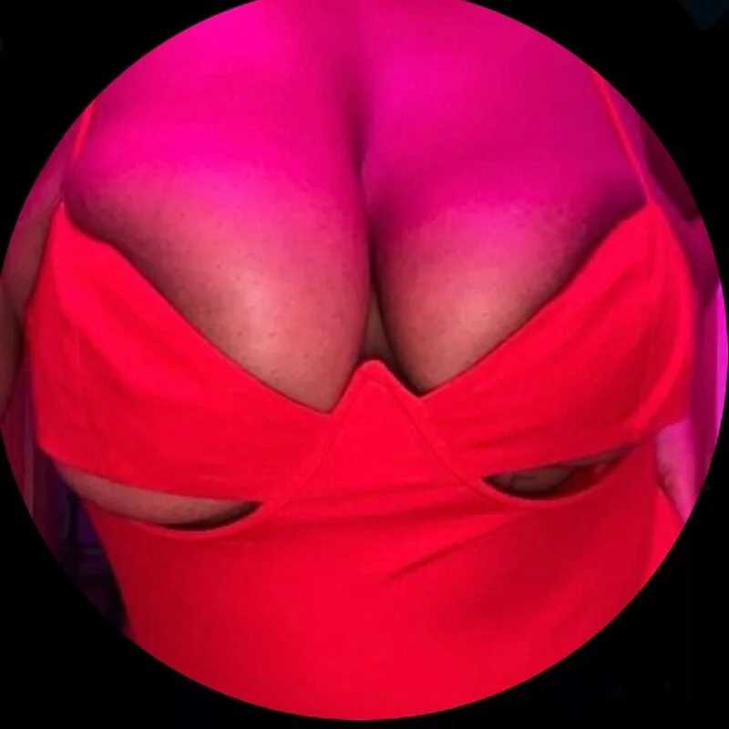 LadyCruz69 — FansOnlyX creator profile