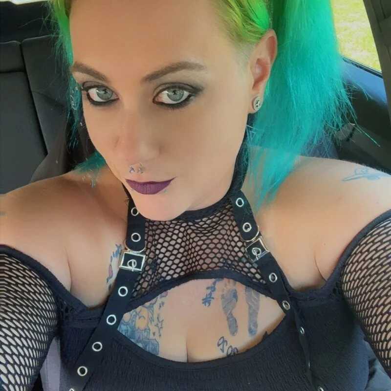 Gorgeous_Nightmare — FansOnlyX creator profile
