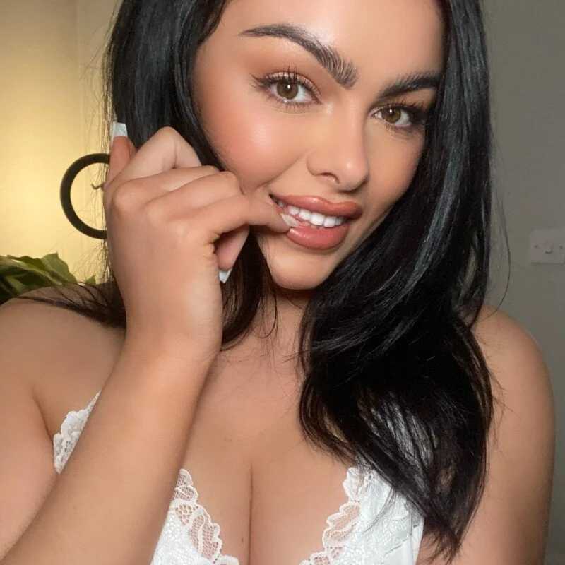 FrancescaXO — FansOnlyX creator profile