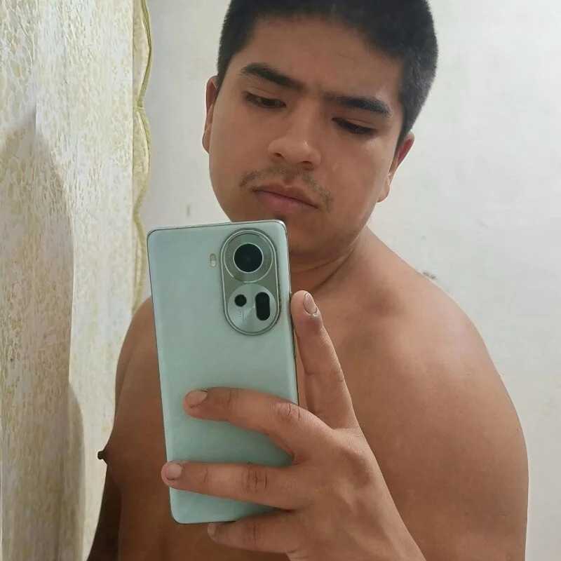 armandopitolargo — FansOnlyX creator profile