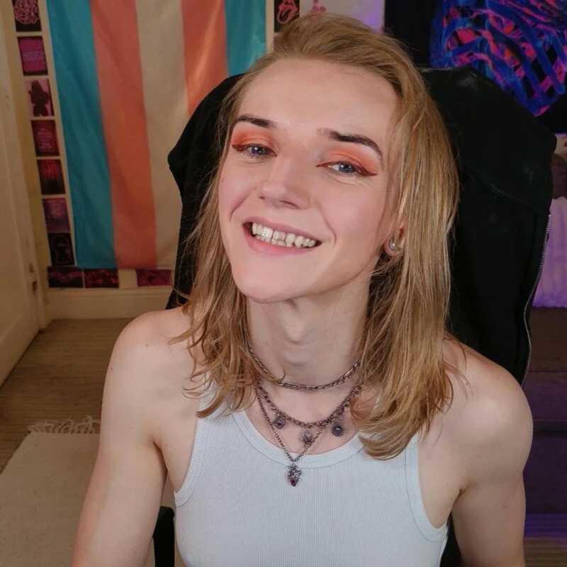 rosieplay — FansOnlyX creator profile