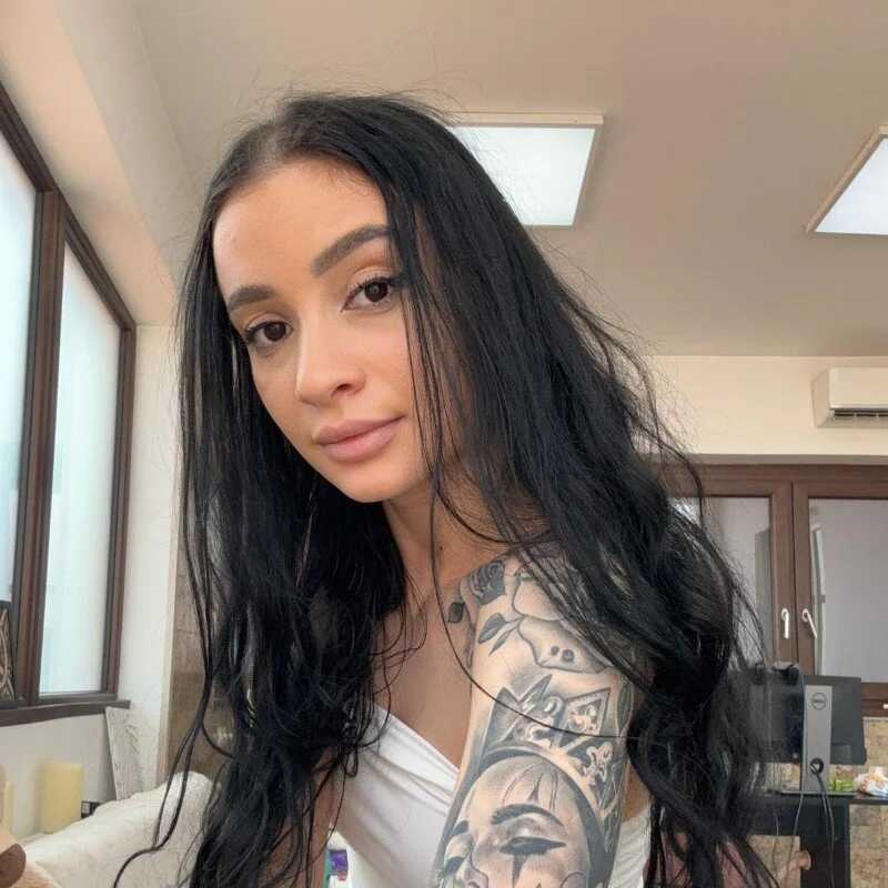 MeganJade — FansOnlyX creator profile