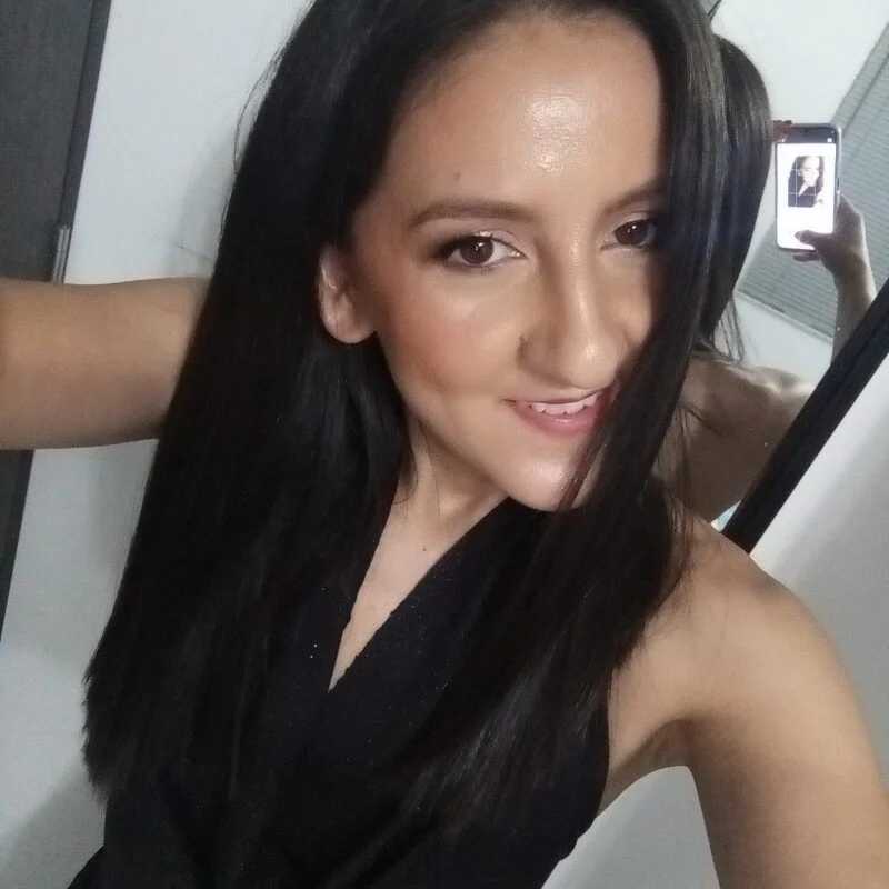 Evaa_rosex — FansOnlyX creator profile