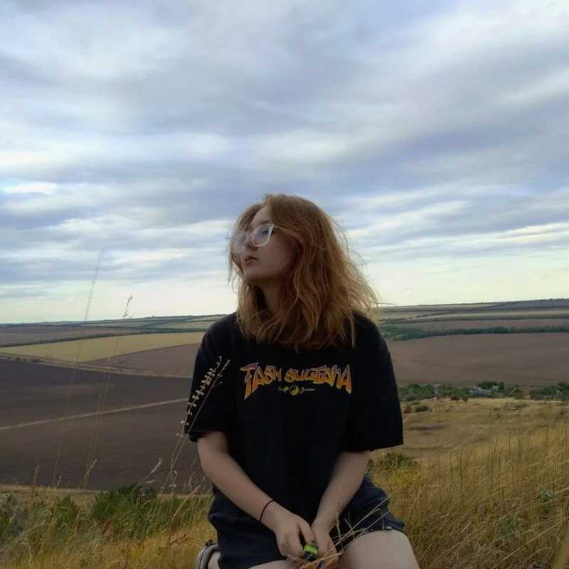 VelouraMuse — FansOnlyX creator profile
