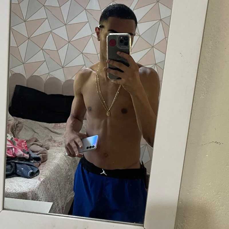Caioph77 — FansOnlyX creator profile