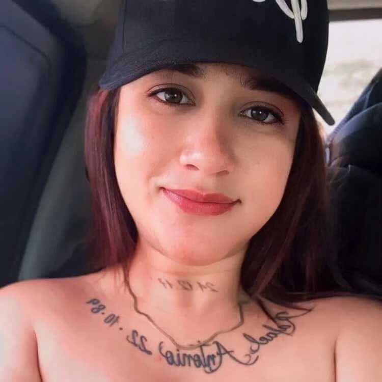 i_am_Mia — FansOnlyX creator profile