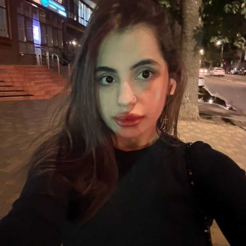 RavenRubyy — FansOnlyX creator profile