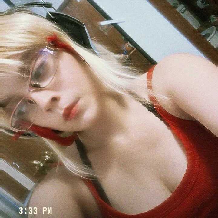 Little_Miss_Needy — FansOnlyX creator profile