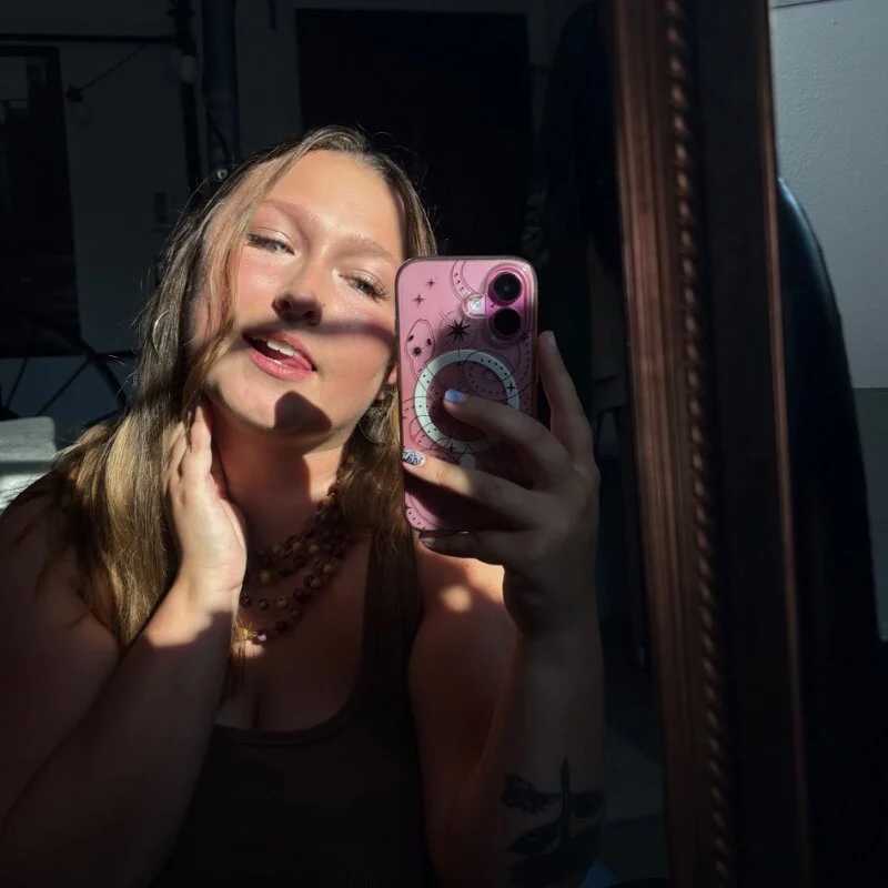 sammi_b12 — FansOnlyX creator profile