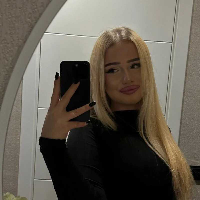 Blonde88888 — FansOnlyX creator profile
