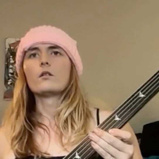 Elliebell — FansOnlyX creator profile