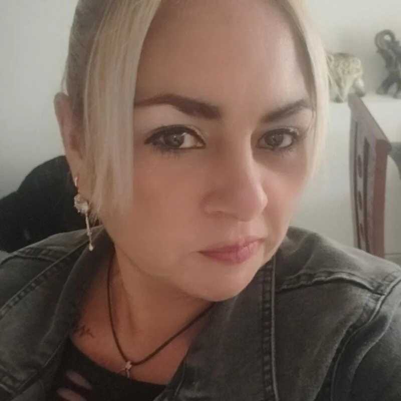 Violet_Benett — FansOnlyX creator profile