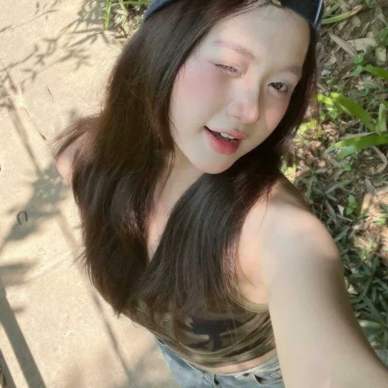 Linh_08 — FansOnlyX creator profile
