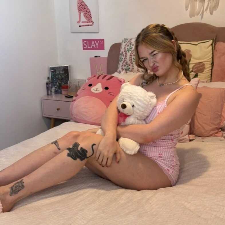 pinkiepiexo — FansOnlyX creator profile