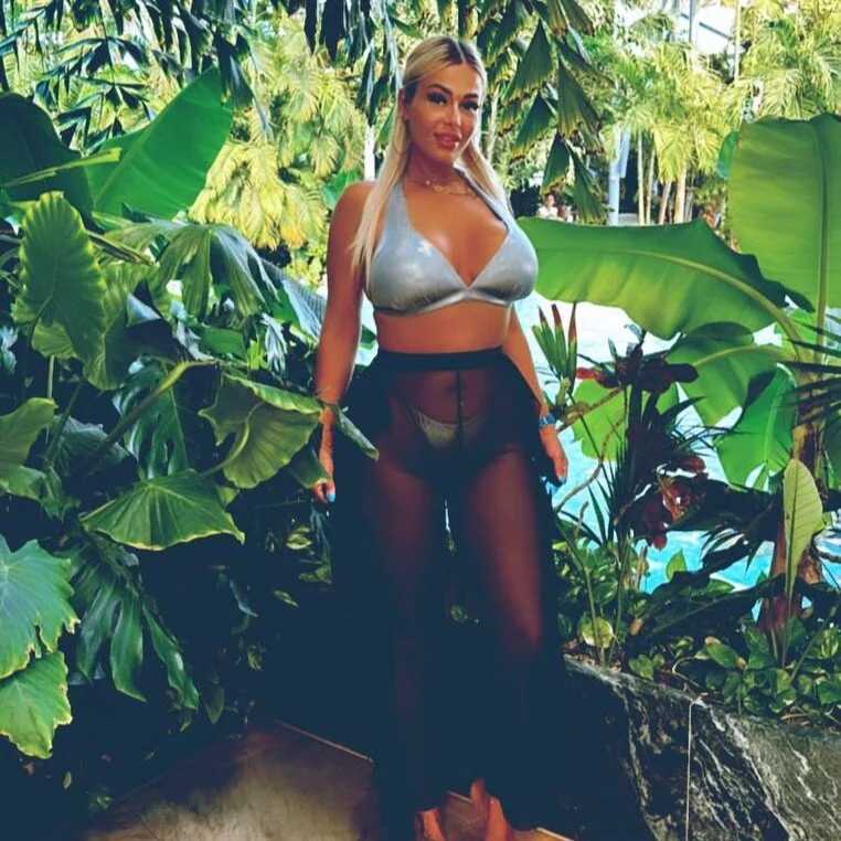 _CandyBlondeX_ — FansOnlyX creator profile