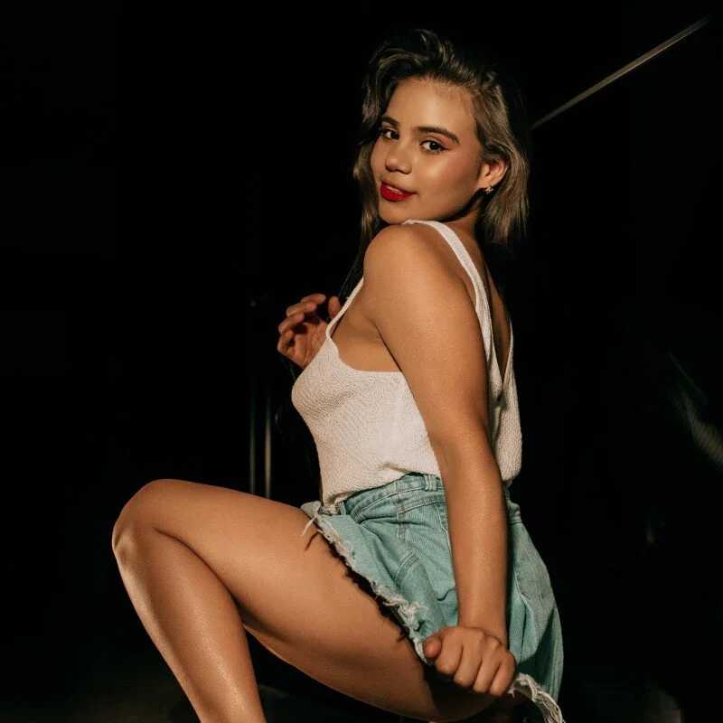 IvyEllis — FansOnlyX creator profile