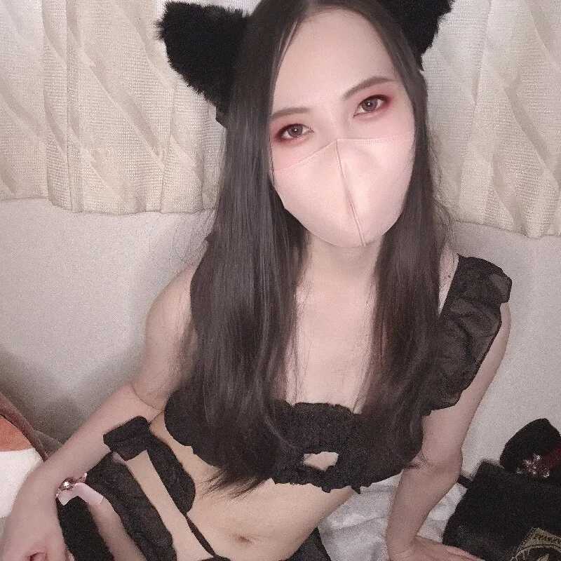 hina_111 — FansOnlyX creator profile