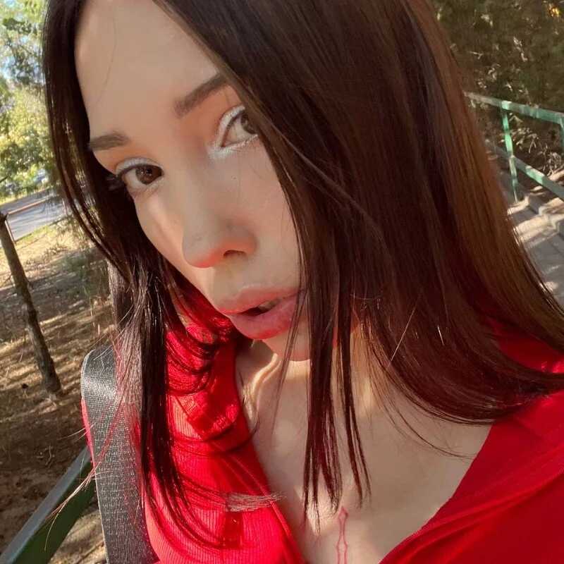 RayRi — FansOnlyX creator profile