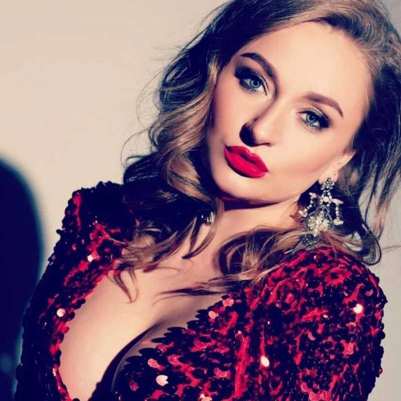 Kseniya_ — FansOnlyX creator profile