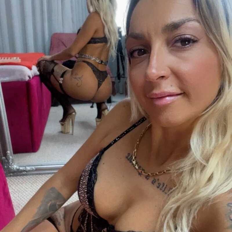 DonnaDubai — FansOnlyX creator profile