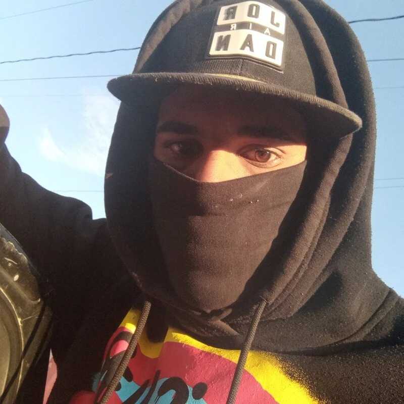19_broski_98 — FansOnlyX creator profile