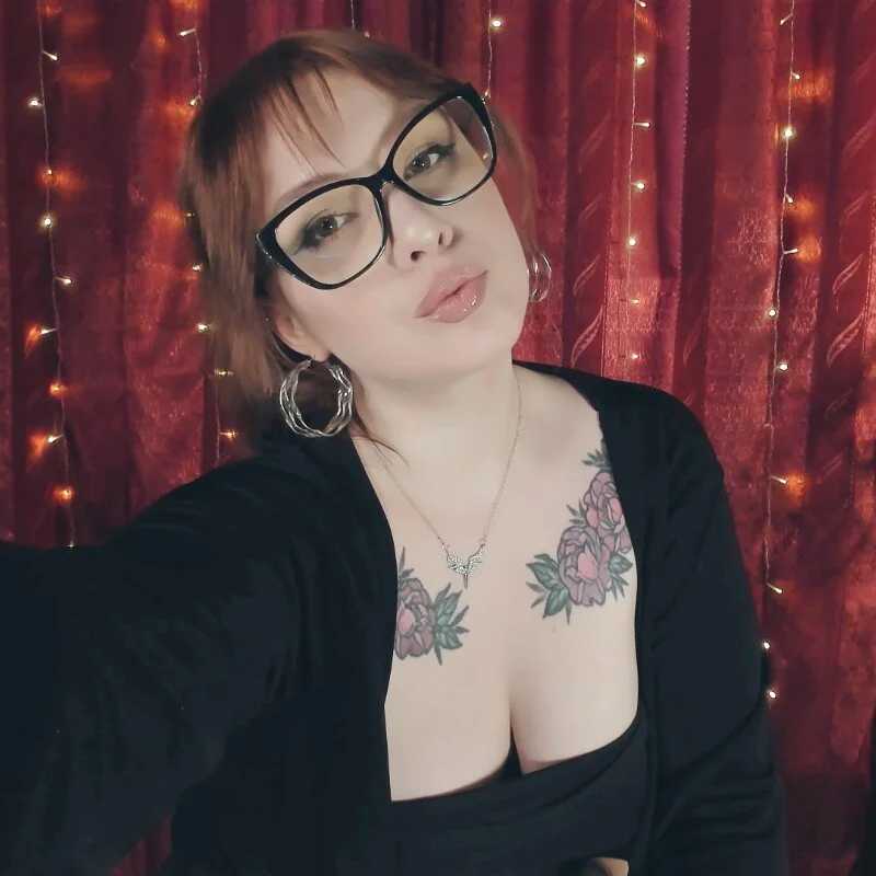 mia_x_love — FansOnlyX creator profile
