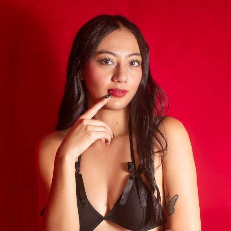 ravena_queen — FansOnlyX creator profile