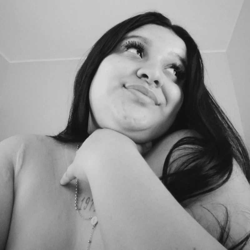 naia_hills — FansOnlyX creator profile