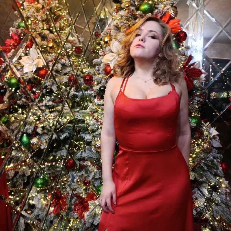 DellaRows — FansOnlyX creator profile