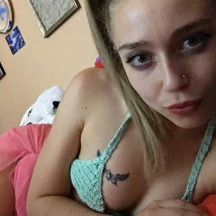 Blondiewithanass — FansOnlyX creator profile