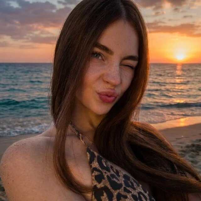 MaryJacksoon — FansOnlyX creator profile