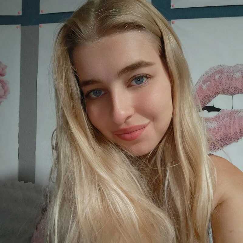 Lina_streaming — FansOnlyX creator profile