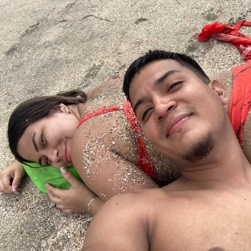 hotCoupleEc — FansOnlyX creator profile