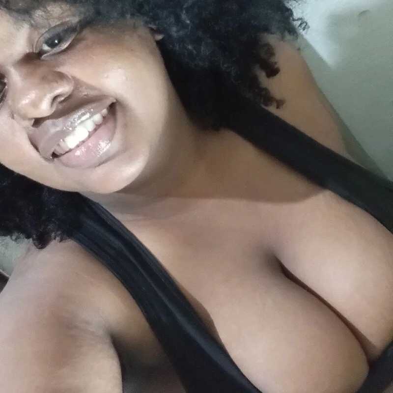 EbonyEstela7 — FansOnlyX creator profile