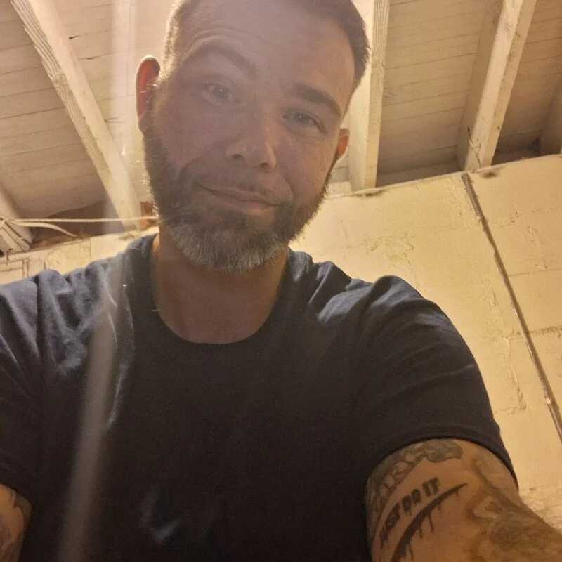 AlwaysStandingTall — FansOnlyX creator profile