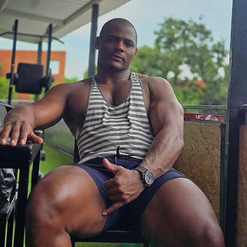 mackbig_dick2 — FansOnlyX creator profile