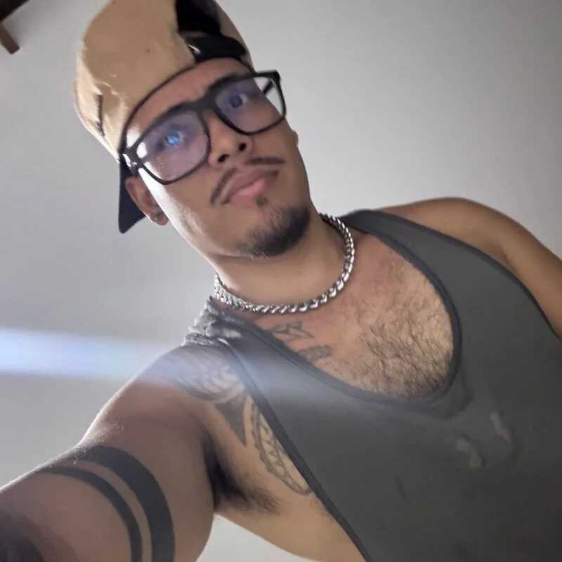 Daniel4bigcum — FansOnlyX creator profile