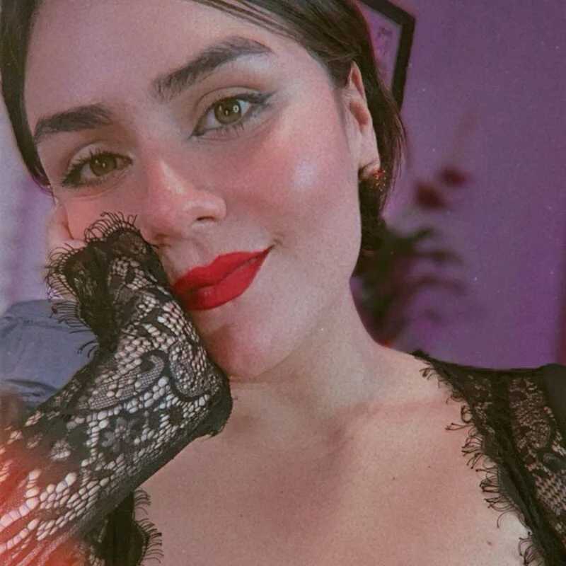 isabelacooperr — FansOnlyX creator profile