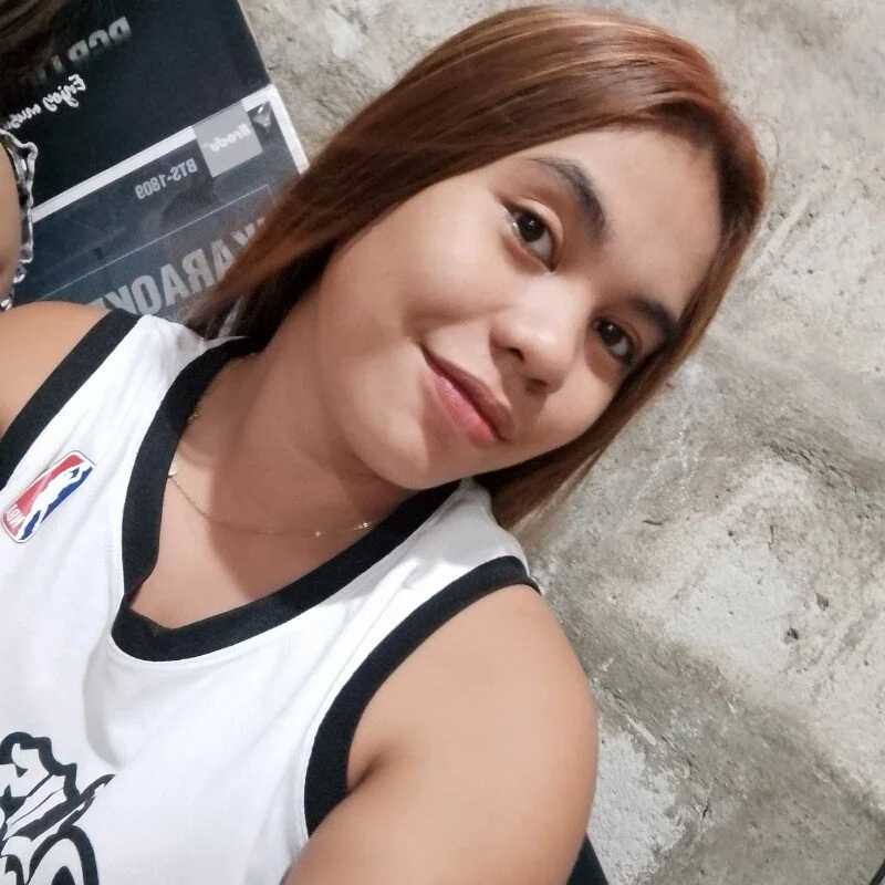 LaraXMika — FansOnlyX creator profile