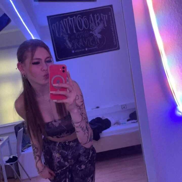 Alina-420 — FansOnlyX creator profile