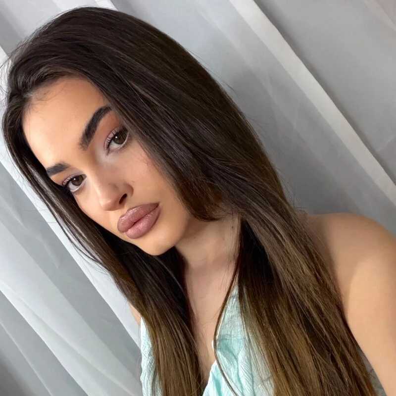 SweetAuraa — FansOnlyX creator profile