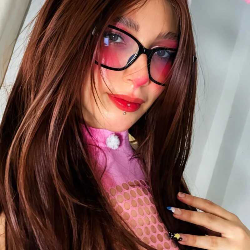 is_petite — FansOnlyX creator profile
