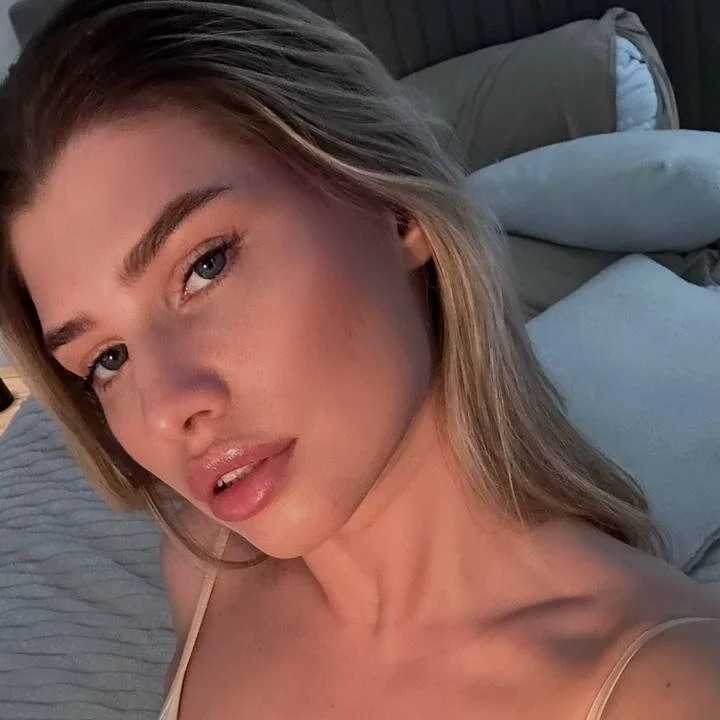 arielbell_ — FansOnlyX creator profile