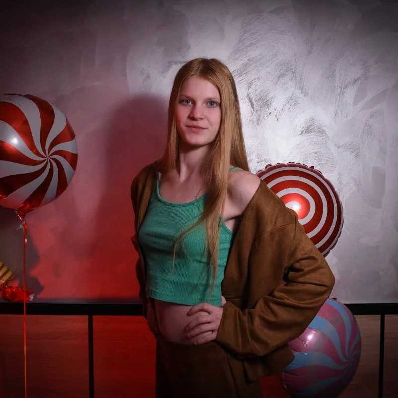AliceWiss — FansOnlyX creator profile
