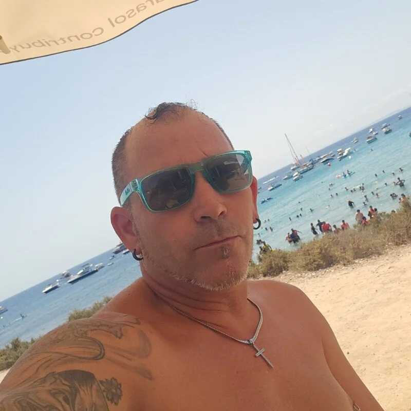 manolito301 — FansOnlyX creator profile