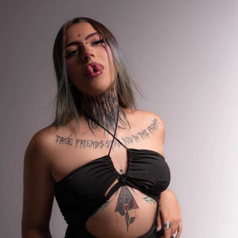 maliciaXpoison — FansOnlyX creator profile