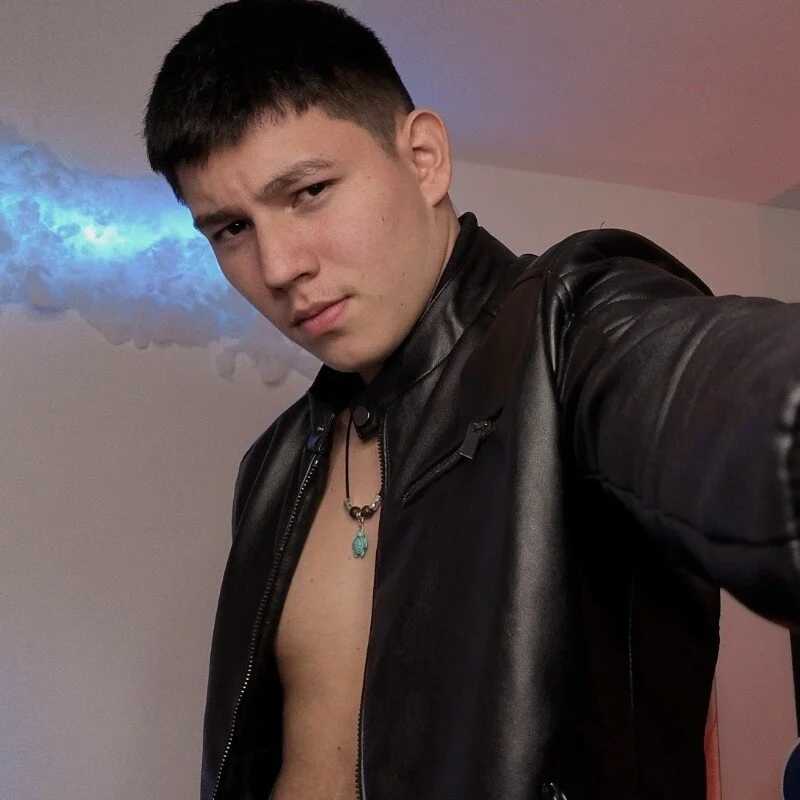 JamesCr_ — FansOnlyX creator profile