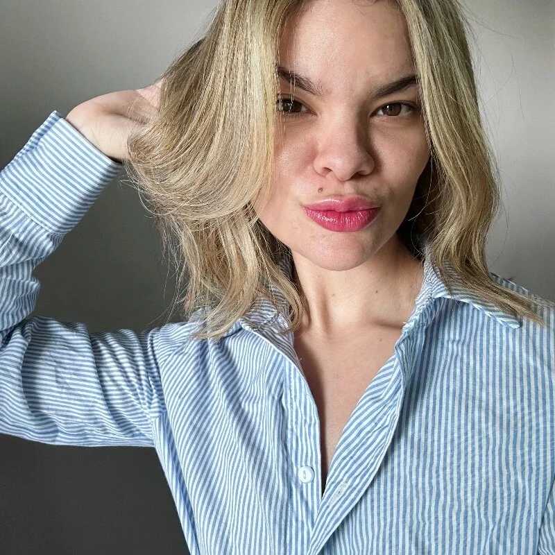 PeachChampagne — FansOnlyX creator profile