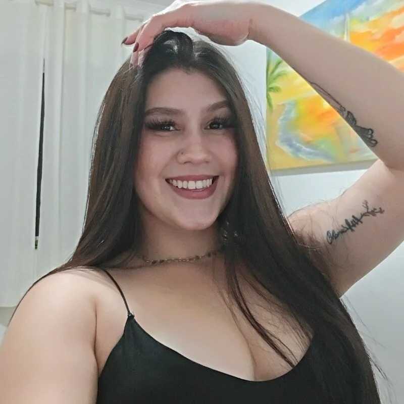 mirellinha18 — FansOnlyX creator profile